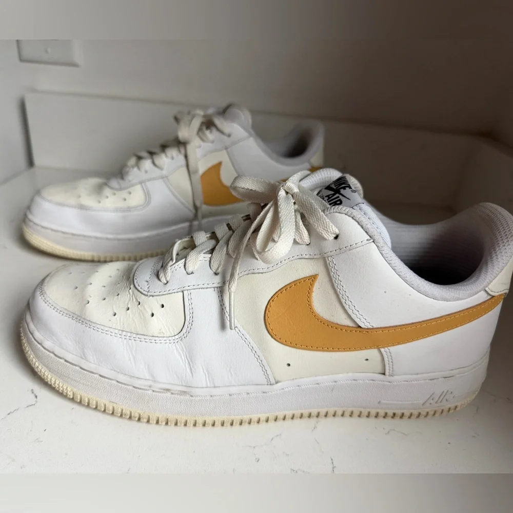 Nike‎ AF1 sz 12 yellow/white